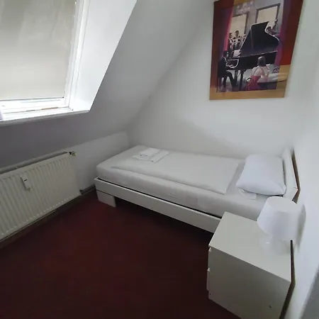 4 Hildesheimer Str.357,2.og, 3 X Sz * Hannover