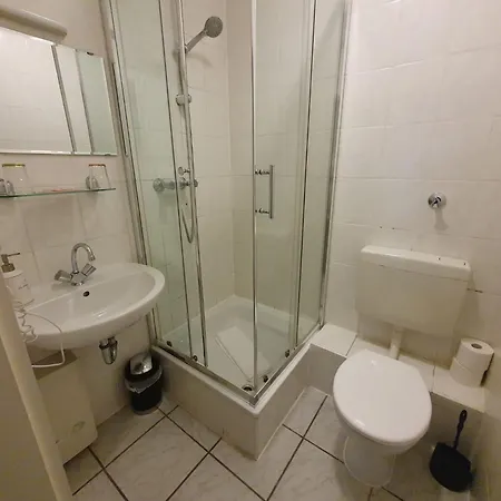 4 Hildesheimer Str.357,2.og, 3 X Sz Apartment *